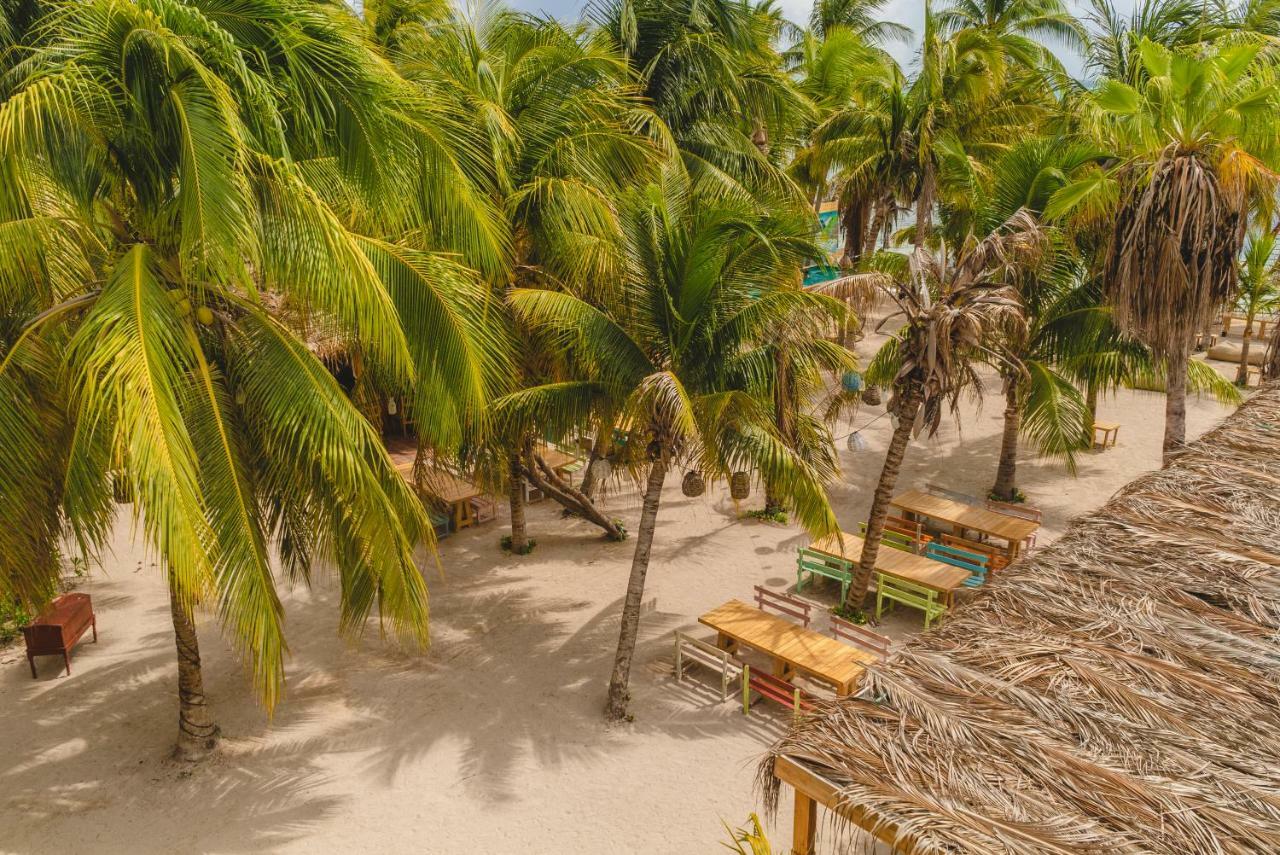 Nomads Hotel, Hostel & Beachclub Isla Mujeres Zewnętrze zdjęcie